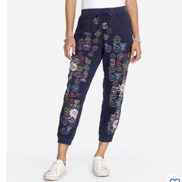 Pete & Greta for Johnny Was medium navy Rassa linen jogger pants.